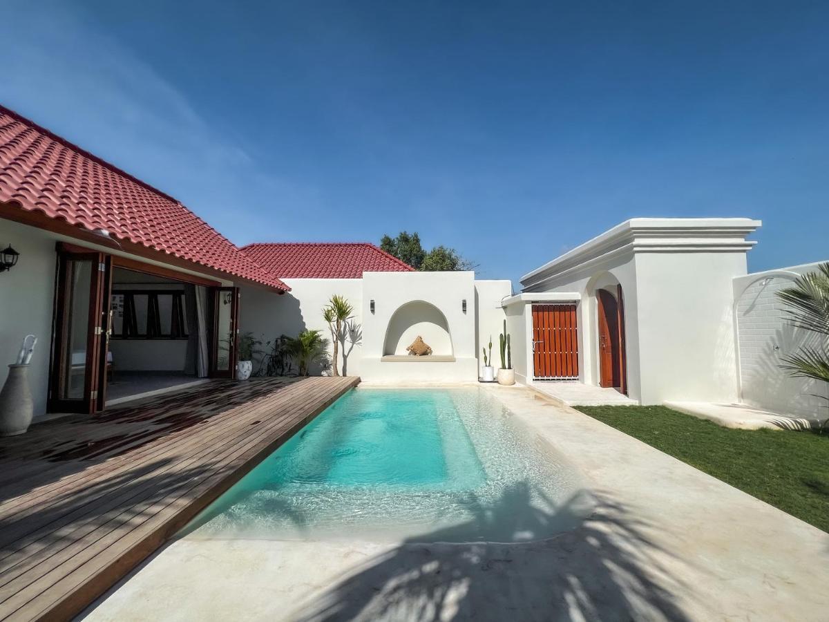 Moana Villa & Suites Bingin Улувату Экстерьер фото