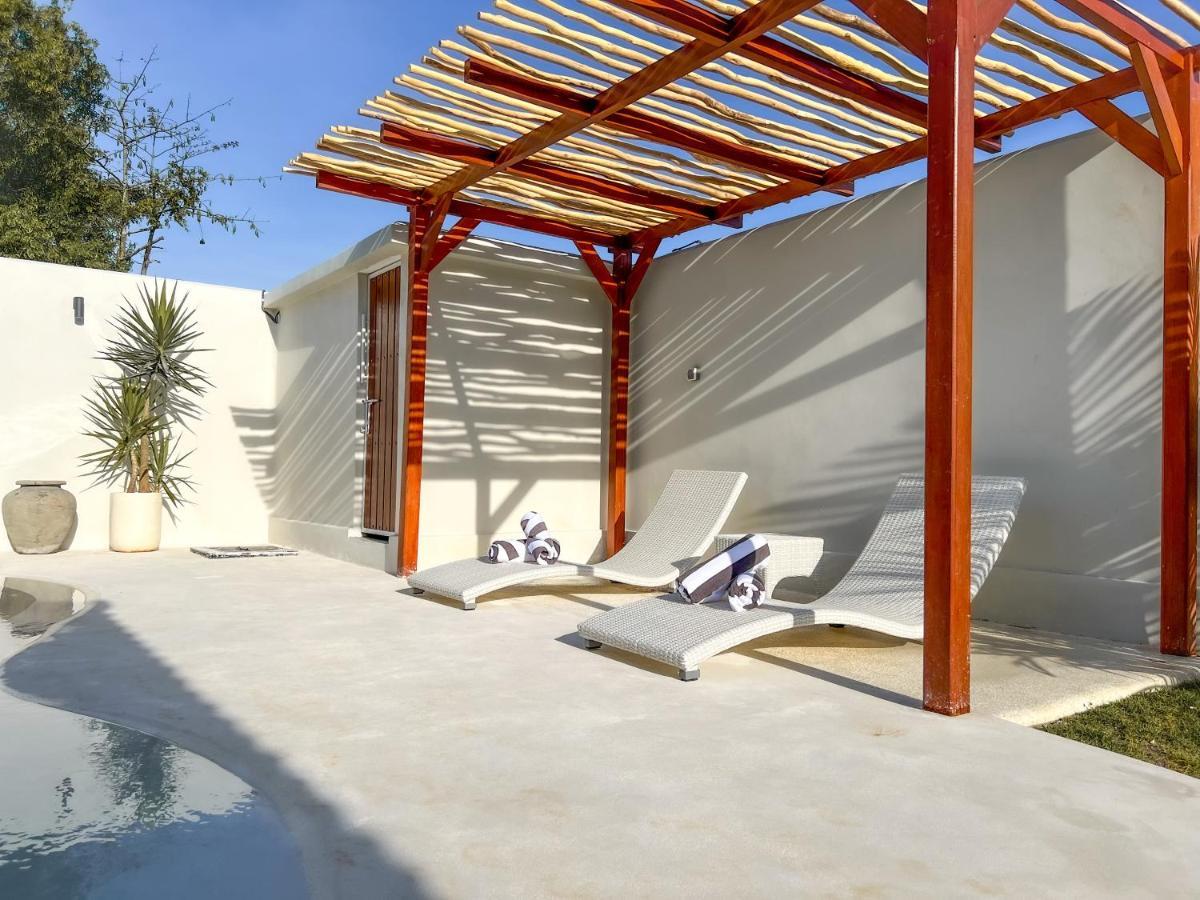 Moana Villa & Suites Bingin Улувату Экстерьер фото