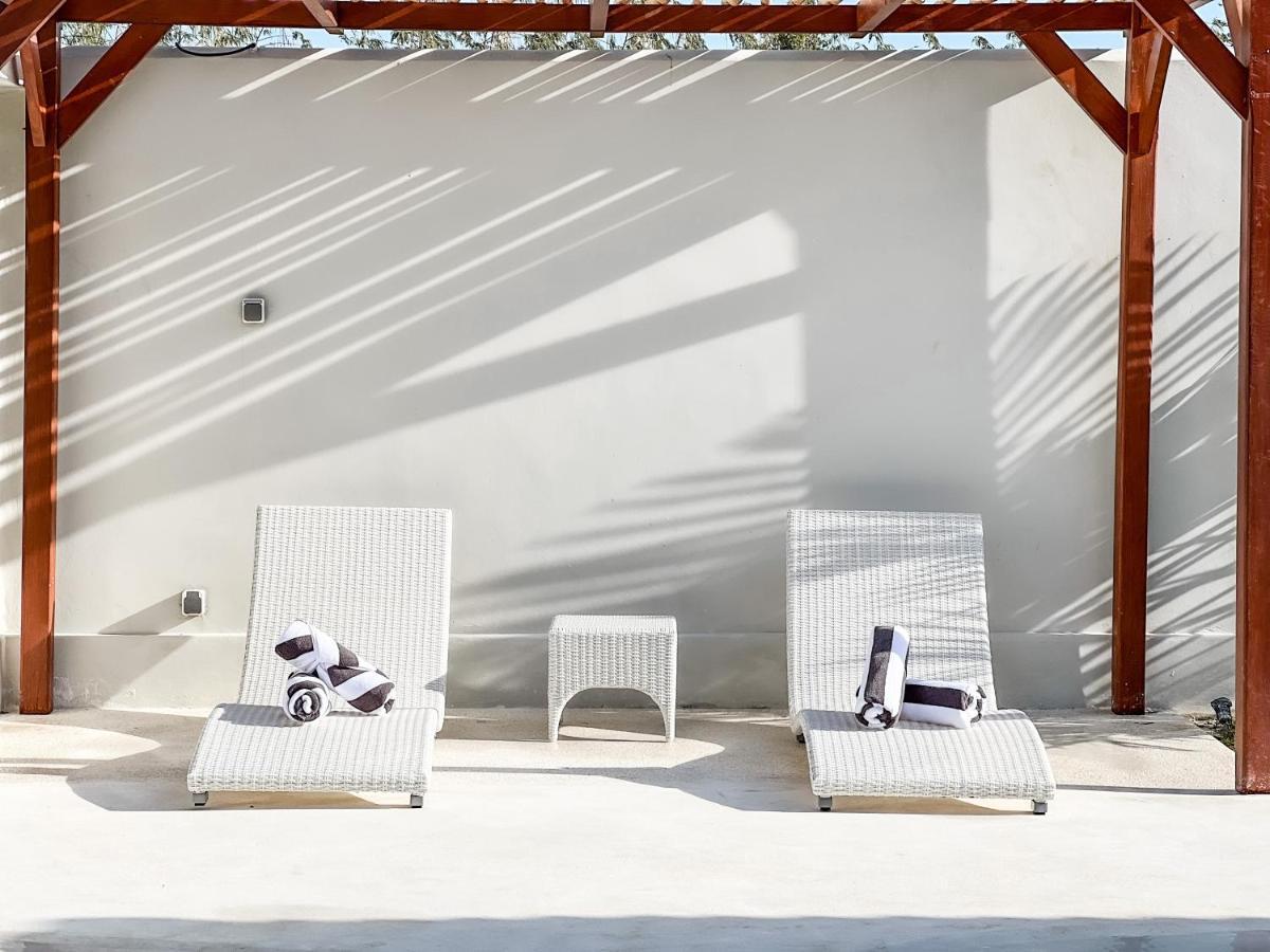 Moana Villa & Suites Bingin Улувату Экстерьер фото
